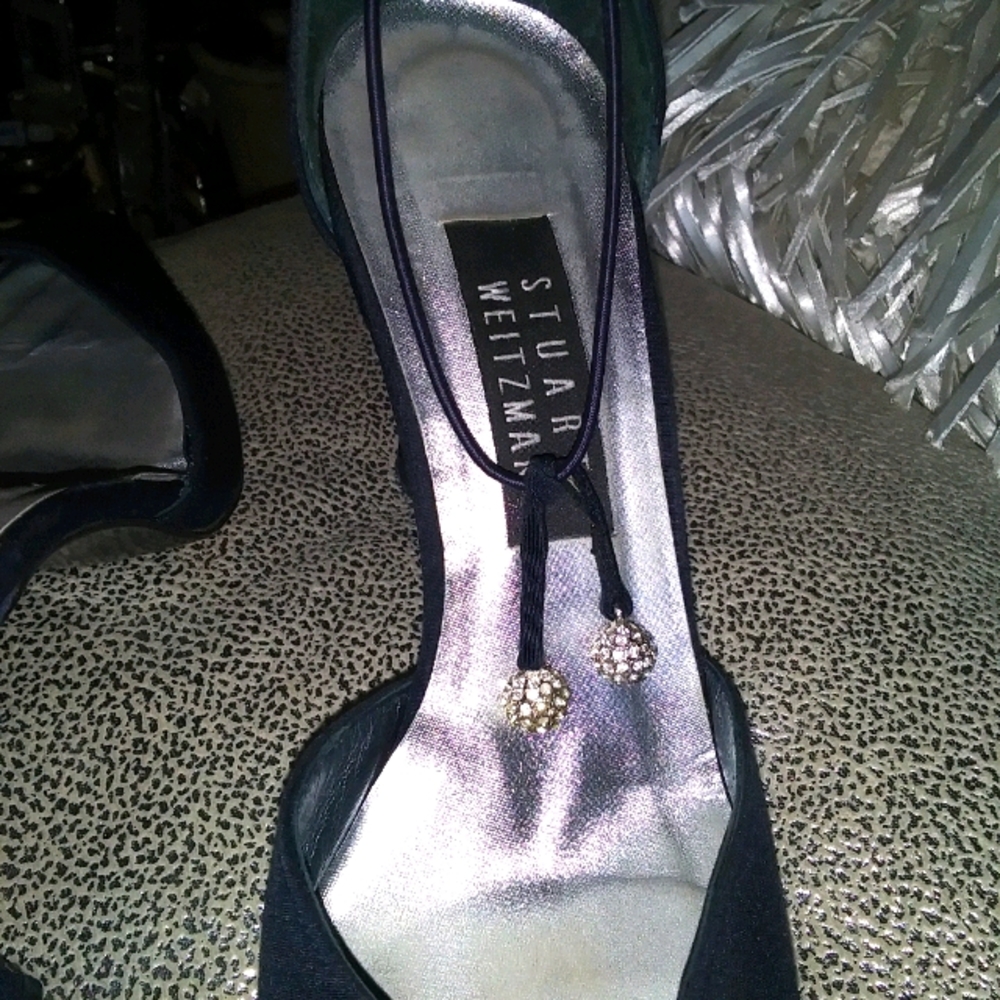 Stuart Weitzman dark navy pump